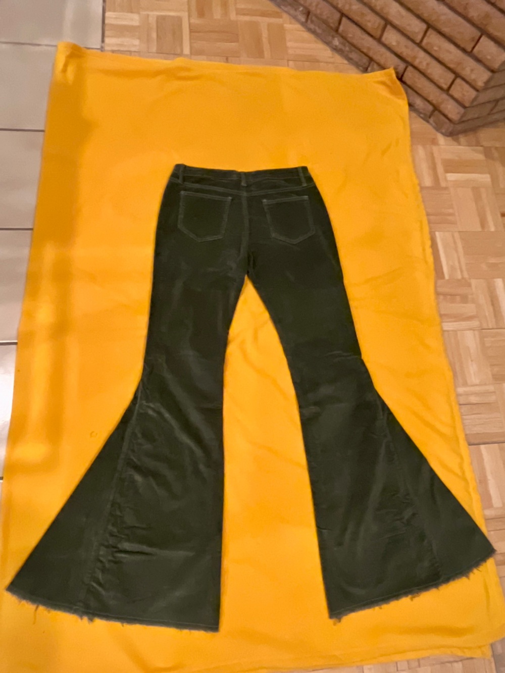 Bell bottom corduroy pants. Raw hem. Flare. Bohemian. Olive green. M. NWT - Picture 6 of 14